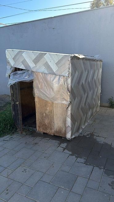 i̇tler: Açıq havada istifadə üçün it evi / qəfəs - Material: Taxta karkas — 2