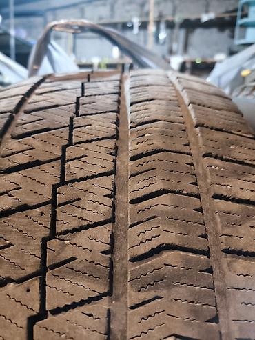 Шины: Шины 215 / 55 / R 17, Зима, Б/у, Комплект, Легковые, Япония, Bridgestone — 10