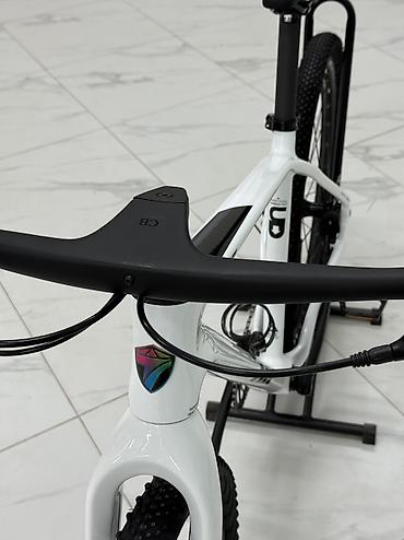 Городские велосипеды: Велосипед TWITTER LEOPARD PRO Карбон. 29”. Shimano Deore 12S — 9