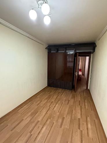 кольбаев: 3 комнаты, 58 м², 104 серия, 1 этаж — 3