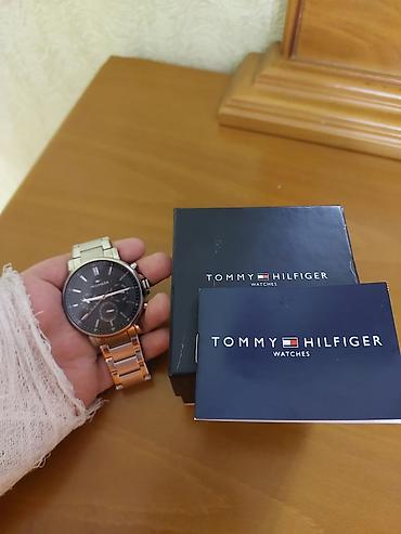 Наручные часы: Tommy Hilfiger kişi qol saatı Markadi baha alinib tecili satilir ozude — 1