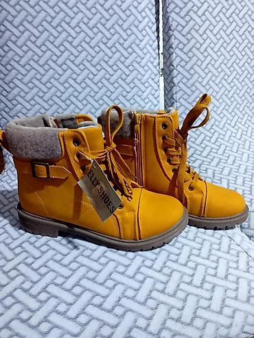 muške štepane jakne: Nova ženska čizmica, broj 38. Uživo mnogo lepša. - Model: ELLY SHOES — 1