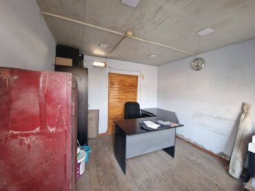 Anbar və emalatxanalar: Xətai rayonu, Babək prospektində, "Şərq Motors"un yaxınlığındа torpq — 8