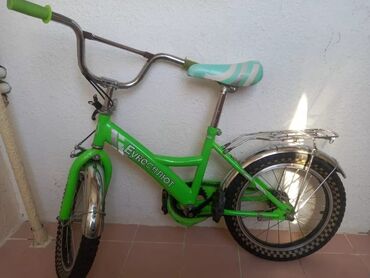 детский велосипед: İşlənmiş İki təkərli Uşaq velosipedi 16", sürətlərin sayı: 20, Ünvandan götürmə lalafo.az -da детский велосипед: İşlənmiş İki təkərli Uşaq velosipedi 16", sürətlərin sayı: 20, Ünvandan götürmə