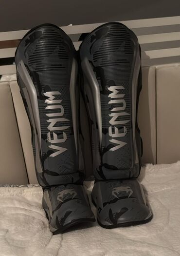 taxtanın qiyməti 2021: Venum döyüş idmanları üçün qamış və ayaqüstü qoruyucular - Brend