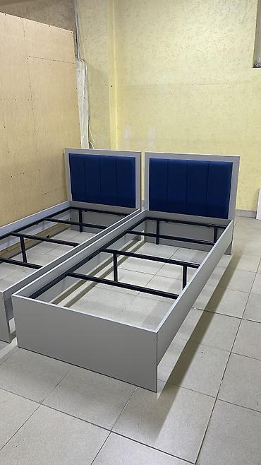 Односпальные кровати: Кровати размер200×90см каркас железный, круговой ПВХ. Матрац — 5