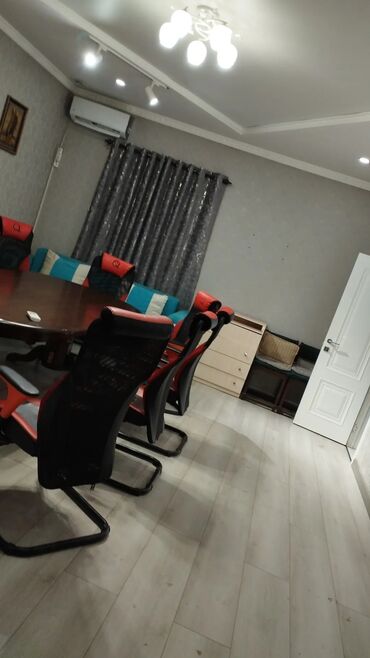 аренда дом в караколе с большим залом: Двухкомнатный номер - Просторная комната с большим овальным