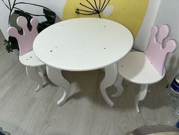 Үй жана бакча: Балдар үчүн үстөл, Колдонулган, Жыгач, Өзү алып кетүү