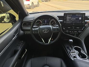 значок форестер: Toyota Camry: 2022 г., 2.5 л, Автомат, Гибрид, Седан — 6