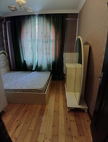 mehemmedlide kiraye ev: Xirdalan aaf park 12 kuce 8/4 mertebesi 400 azn zaks aileye verilir — 1