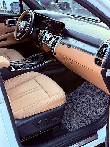 Транспорт: Kia Sorento: 2022 г., 1.6 л, Гибрид, Кроссовер — 8