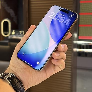 iphone 17 plus: IPhone 16 Pro Max, Б/у, 512 ГБ, Desert Titanium, Чехол, 87 % — 10