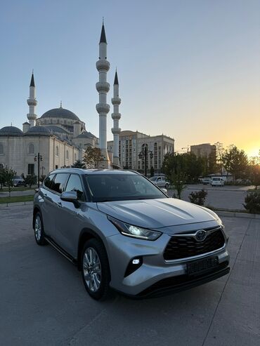 Toyota: Toyota Highlander: 2020 г., 2.5 л, Вариатор, Гибрид, Кроссовер