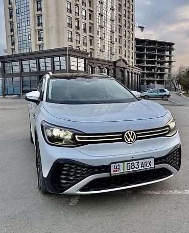 byd e6: Volkswagen ID.6: 2022 г. — 1
