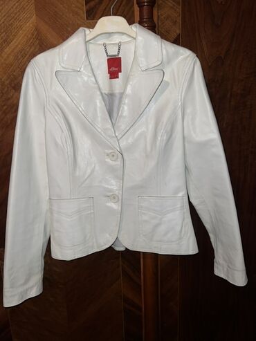 3D panellər: Ağ rəngli qadın dəri bleyzer - Brend: s.Oliver (etiketdə göstərilir) -