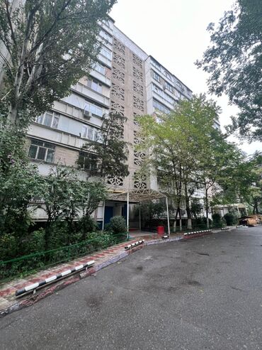 3 микрорайоне: 3 комнаты, 70 м², 106 серия, 6 этаж, Косметический ремонт