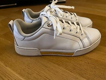 orginal canta: Original Tommy hilfiger qadin krasovka. Ölcu 39 — 3