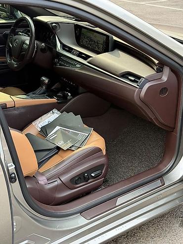 Lexus: Lexus ES: 2019 г., Гибрид, Седан — 20