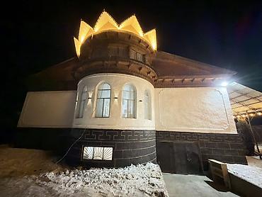 Sale of cottages and houses: Продаётся готовый бизнес: гостевой дом + SPA в туристическом городе — 1