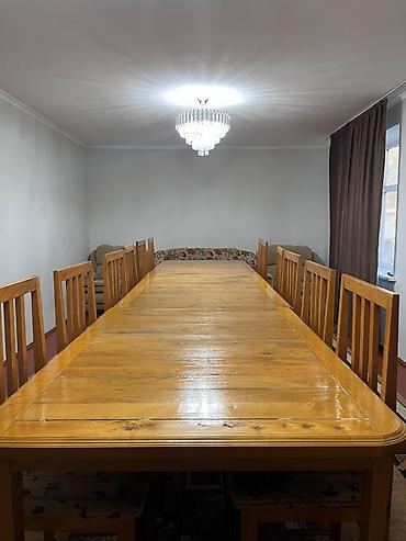 dinner table: Большой обеденный гарнитур из массива дерева: длинный прямоугольный — 1