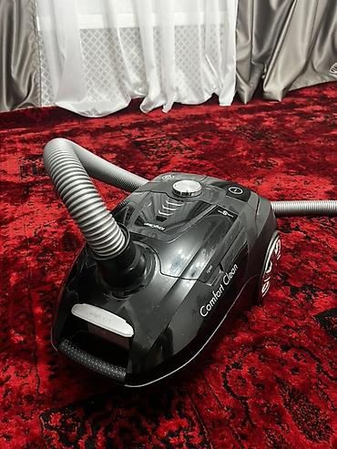 Пылесос Comfort Clean, мешковый. Особенности и функции: - Регулятор