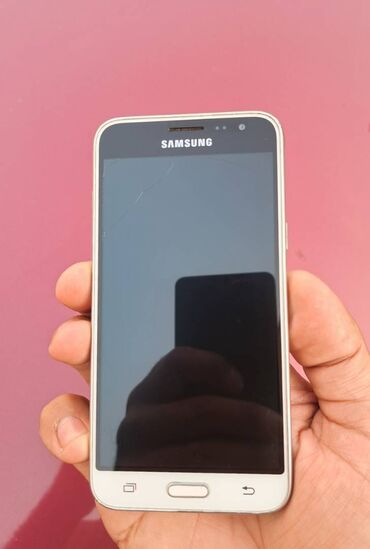 kreditlə işlənmiş telefonlar: Samsung Galaxy J3 2016, 16 GB, rəng - Ağ, Sensor