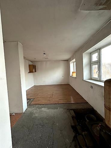 Продажа коттеджей и домов: Продаётся домовладение с закрытым двором и капитальным забором из — 12