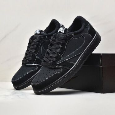 dunk: 👟 Nike SB Dunk Low — стиль менен сапаттын айкалышы! 📦 Кыргызстан