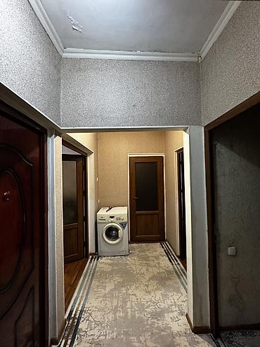 one room: Продается 2 комн.кв. в районе гостиницы. 4 эт. из 5 не угловой. Центр — 8