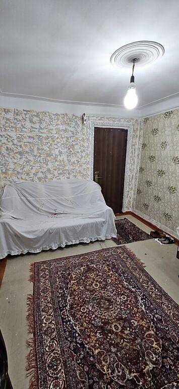 yaşam əmlak: Elmler metrosu yani 53 nömreli mekteb. Komunal qiymete daxildir. Ev — 3