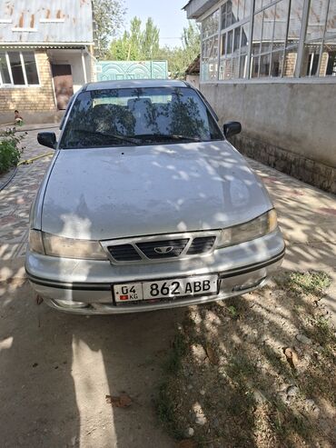 тойота сенчури бишкек: Седан Daewoo Nexia серебристого цвета, представленный в классическом