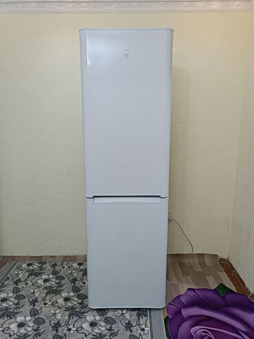 бу микроволновая печь: Холодильник Indesit, Б/у, Двухкамерный, De frost (капельный), 60 * 2 * 60