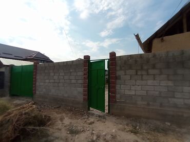 дома на иссык куле: Дом, 100 м², 4 комнаты, Собственник, ПСО (под самоотделку)