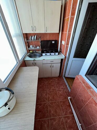 Uzunmüddətli kirayə mənzillər: Elaqe yalniz WhatsApp. Ev bosdu yaxinlasib baxmag olur. 2 otaga — 6