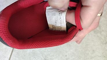 Patike: Kopacke za decaka broj 31 moze posebno, a mogu i sve za 1200 saljem — 11