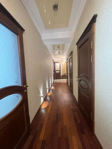 Продажа квартир: 5 и более комнат, 219 м², Элитка, 4 этаж, Евроремонт at lalafo.kg — 11 Продажа квартир: 5 и более комнат, 219 м², Элитка, 4 этаж, Евроремонт — 11