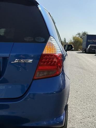 левая фара хонда фит: Honda Fit: 2008 г., 1.3 л, Автомат, Бензин, Хэтчбэк — 9