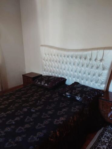 Günlük kirayə mənzillər: 3 otaqlı — 13