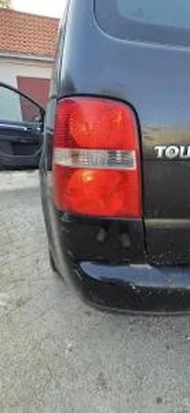 auto crni leskovac: VOLKSWAGEN TOURAN 1.6 | Godište 2004. Kilometraža 250.000 km Gorivo — 5