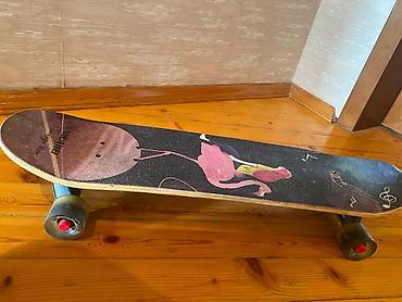 qara canta: Uzun lövhəli skeytbord (longboard) – musiqi temalı dizayn. - Gövdə — 1