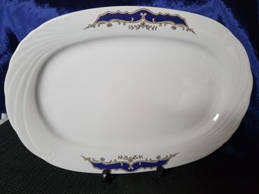 Ostalo posuđe: Oval Cluj Napoca porcelan 70te. Oval sve na njemu odsjaj od — 1