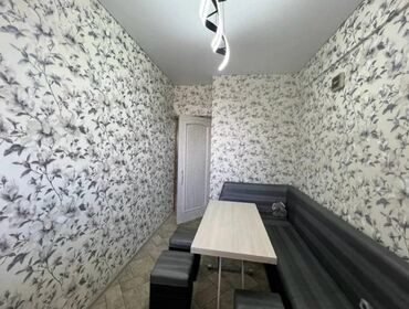таатан бишкек кафель: 4 комнаты, 82 м², Индивидуалка, 3 этаж, Евроремонт