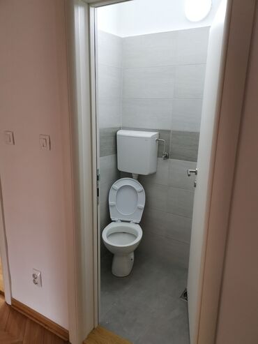 Prodaja stanova: 4 sobe, 114 kv. m, 1 sprat — 8
