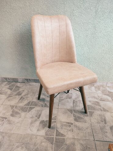 Stolice: Stolice
Cena po komadu 
Saljemo brzom postom na lalafo.rs — 8 Stolice: Stolice
Cena po komadu 
Saljemo brzom postom — 8