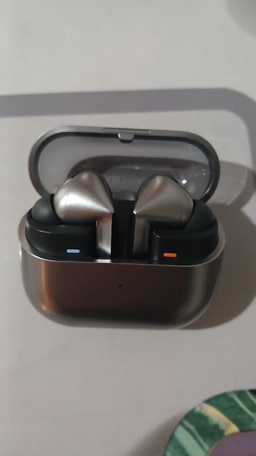 mikrofon tutucu: TWS “1MORE ComfoBuds Pro” tipli simsiz qulaqlıq - Şık metalik — 1