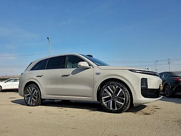 Lixiang: Lixiang L6: 2024 г., 1.5 л, Гибрид, Кроссовер — 3