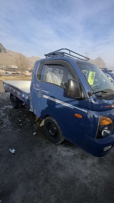 Hyundai: Hyundai Porter: 2014 г., 2.5 л, Автомат, Дизель