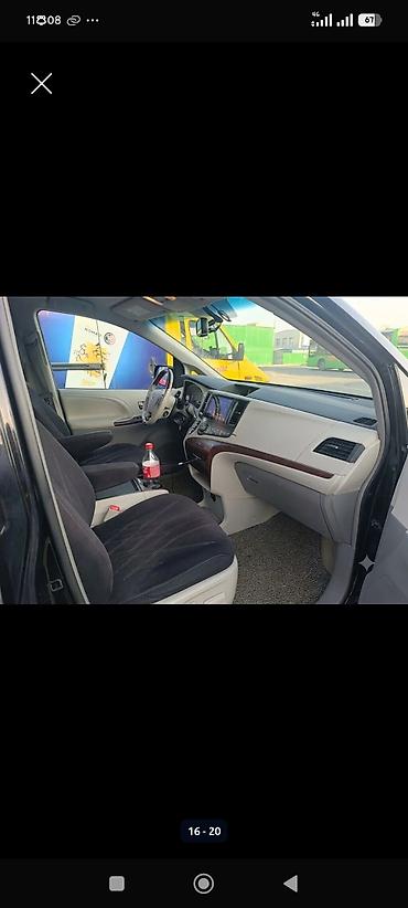 авта: Toyota Sienna: 2012 г., 3.5 л, Автомат, Бензин, Минивэн — 9