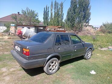 пассат б5 фара: Классический седан Volkswagen Jetta, модель 1989 года. Автомобиль в