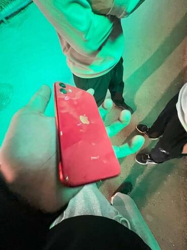 айфон на 27000сом: IPhone 11, Б/у, 64 ГБ, Красный, 75 %